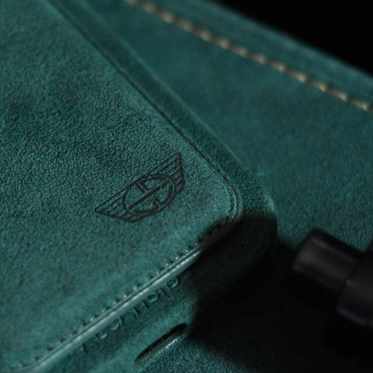 Donkervoort F22 - iPhone Alcantara Case - Midnight Green - Alcanside