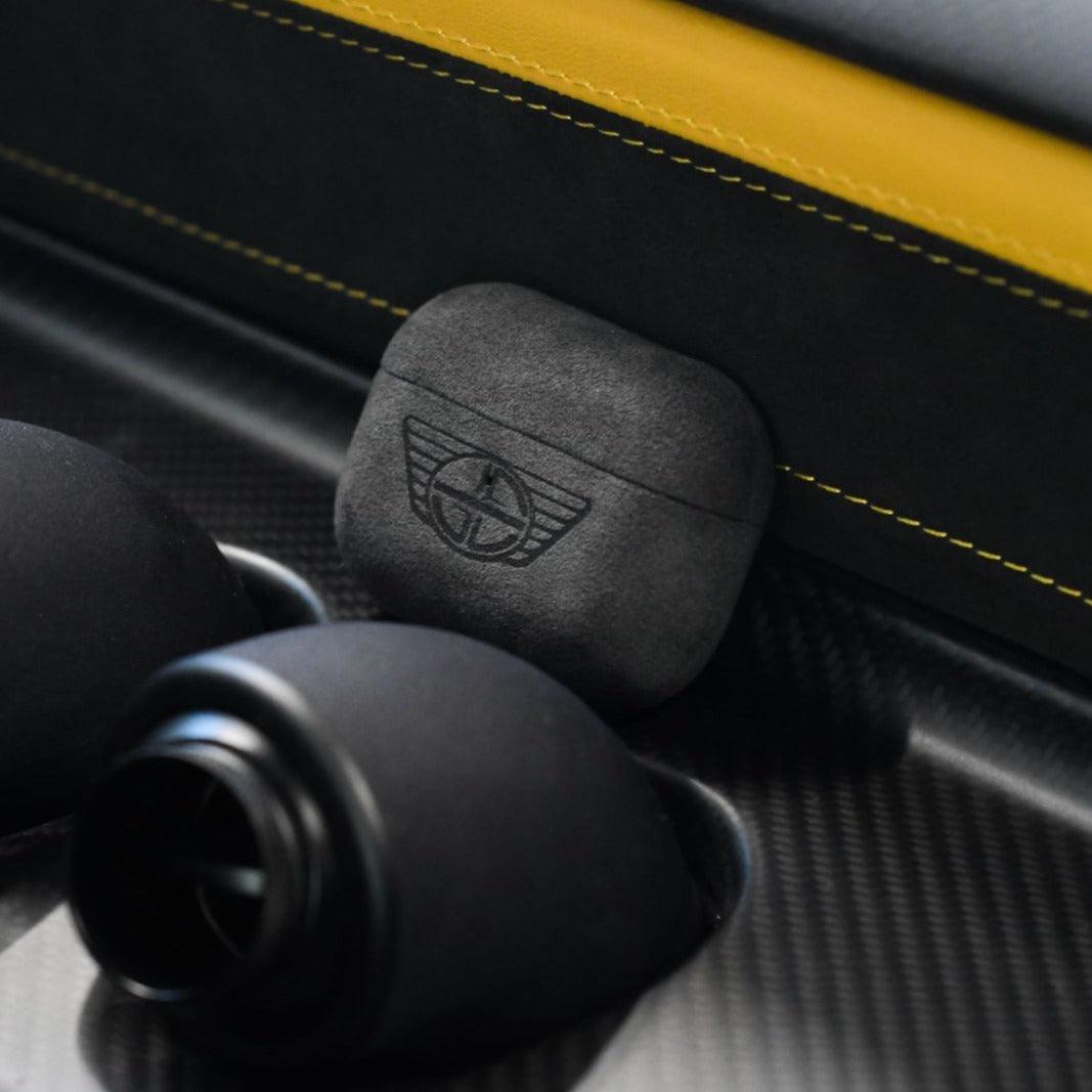 Donkervoort - AirPods Pro (2nd Generation) Alcantara Case - Space Grey - Alcanside