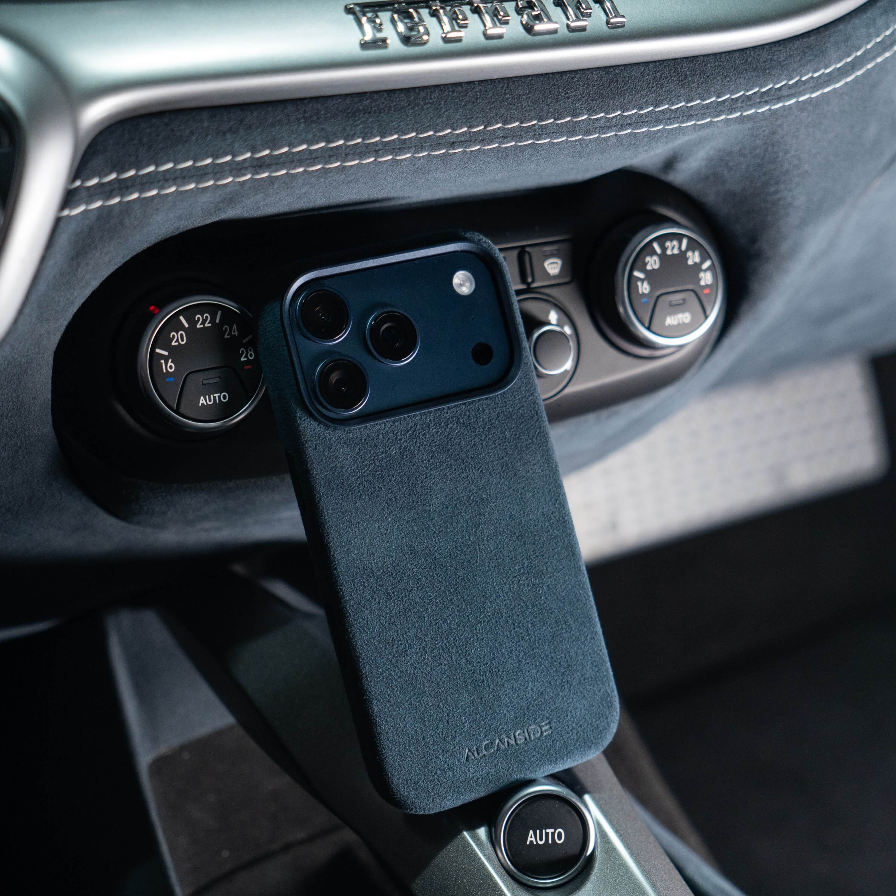 iPhone 17 Pro Max - Alcantara Case - Navy Blue