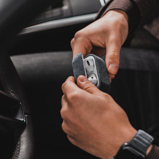 MTA x Alcanside - AirPods Pro (2nd Generation) Alcantara Case - Space Grey - Alcanside